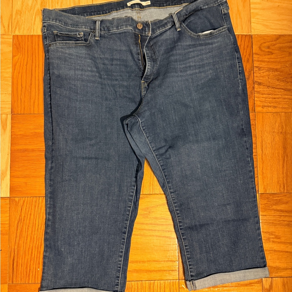 Levi's Women's Indigo Denim Capri Pants